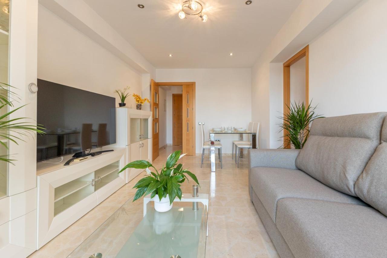 Charming 3 Bedroom Apartment At Triana Center By Oui Sevilla Exterior foto